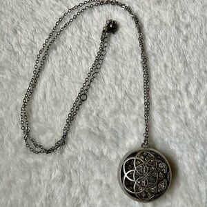 Silver Pendant Necklace